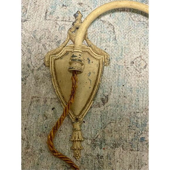 Antique Neoclassical Urn Style Brass Single Wall Sconce for repair - Picture 4 of 8